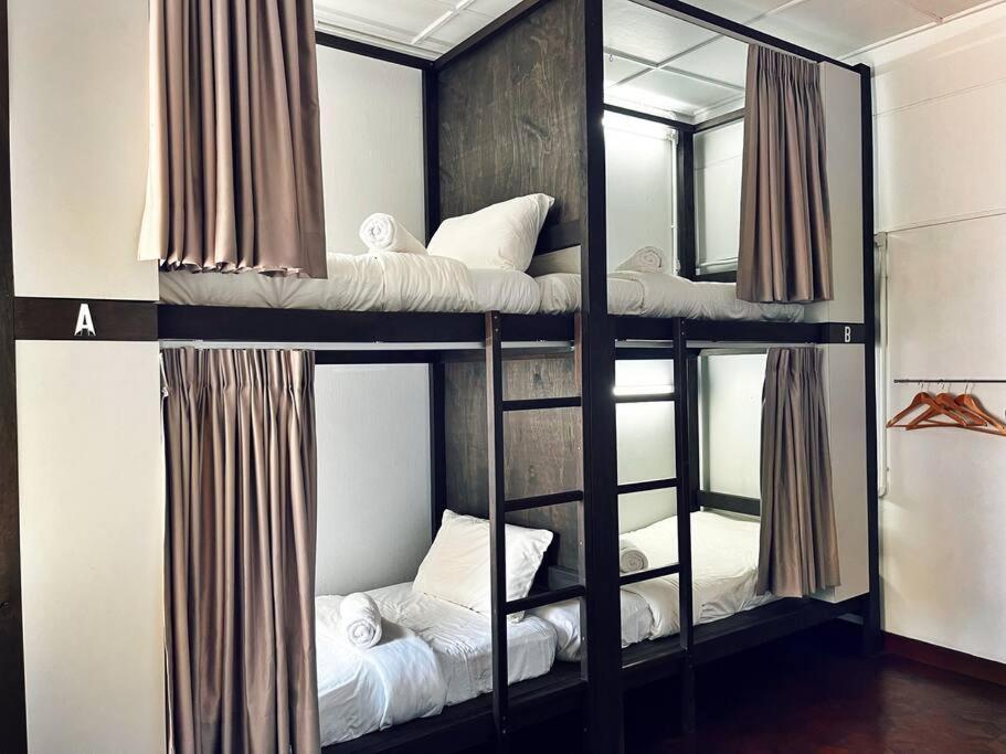 Bunk Puteh Homestay Kuala Terengganu Exterior photo